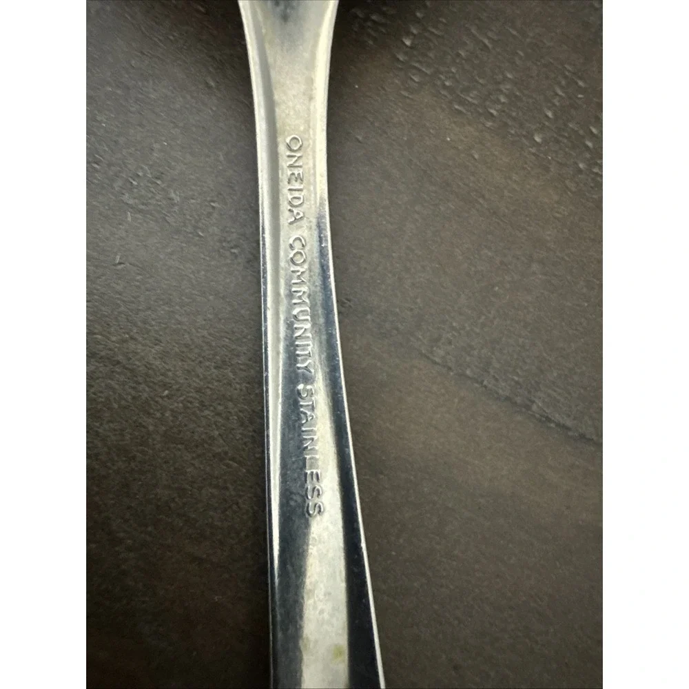 Oneida TWIN STAR Serving Spoons 8 1/4